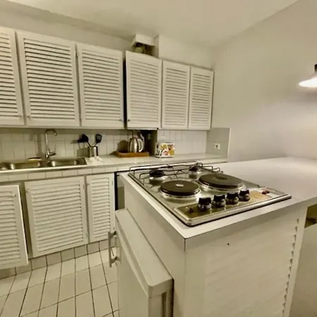 Joli 2 Pieces Loft Place Vendome/ Champs Elysees * Париж